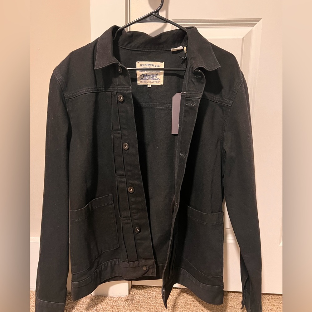 Levi’s women’s black denim Trucker jacket